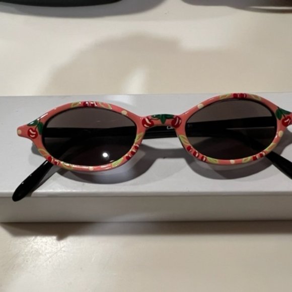 Fun Sunglasses Beach Readers - Picture 3 of 8